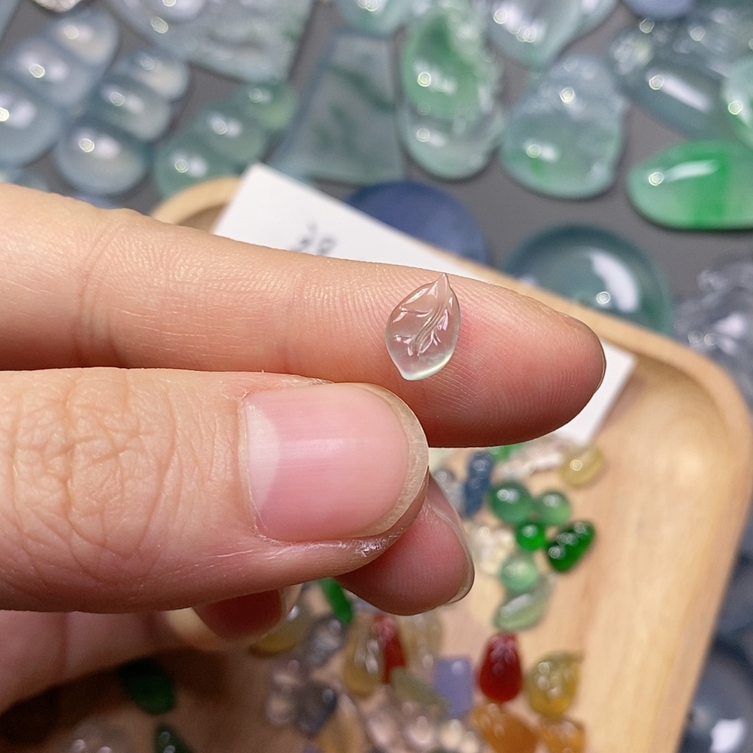 定制翡翠未镶嵌翡翠