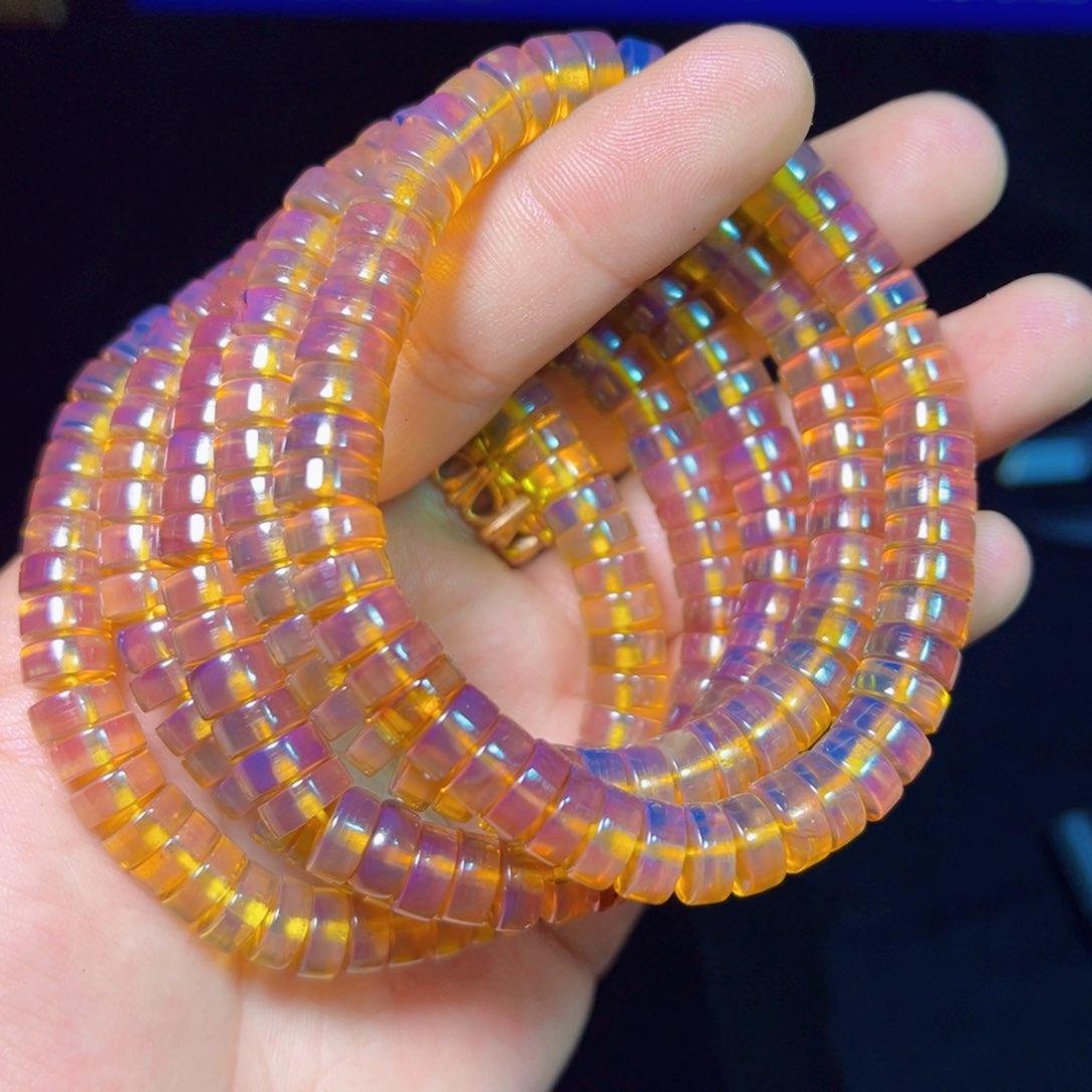 琥珀裸石未镶嵌缅甸琥珀多样性发货其中一件