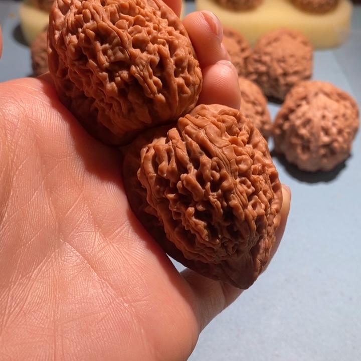 文玩核桃把件蚂蚁王38