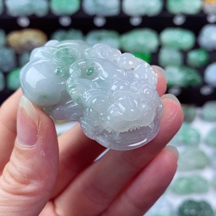 翡翠颈饰未镶嵌天然