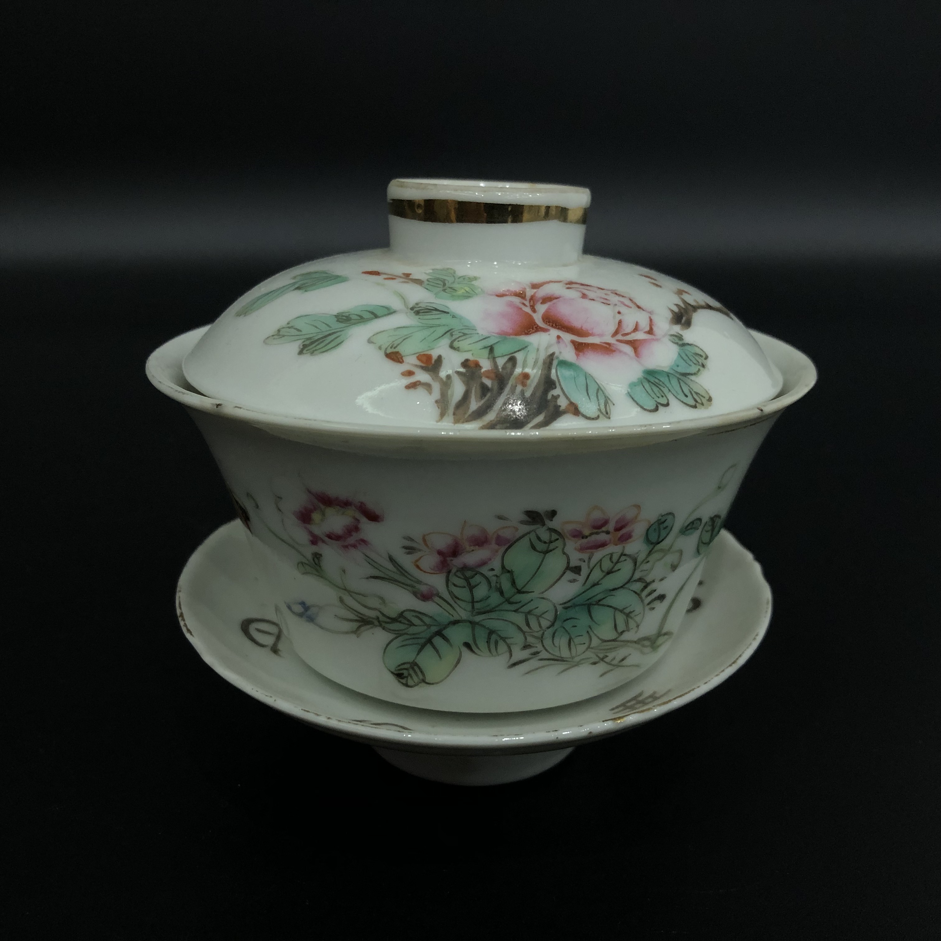 A02099 民国粉彩花卉纹三才盖碗 高10cm