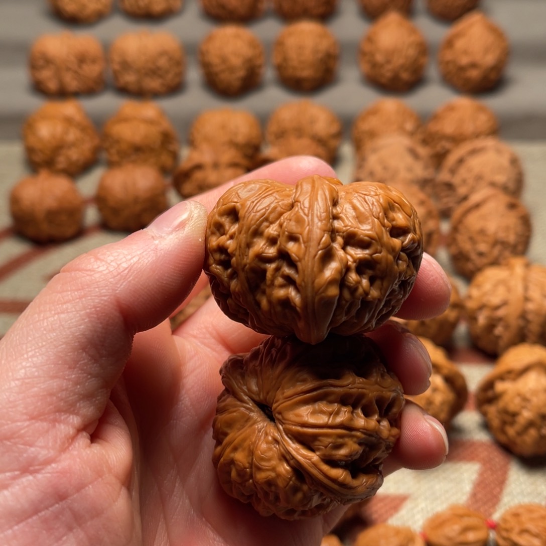 文玩核桃把件津**爷43平谷元宝