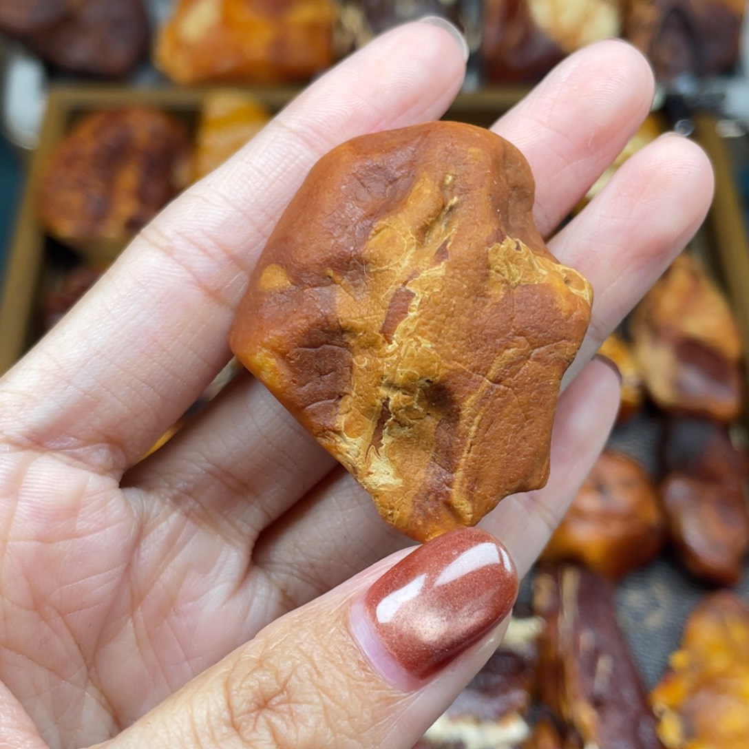 琥珀未镶嵌珠宝奇石