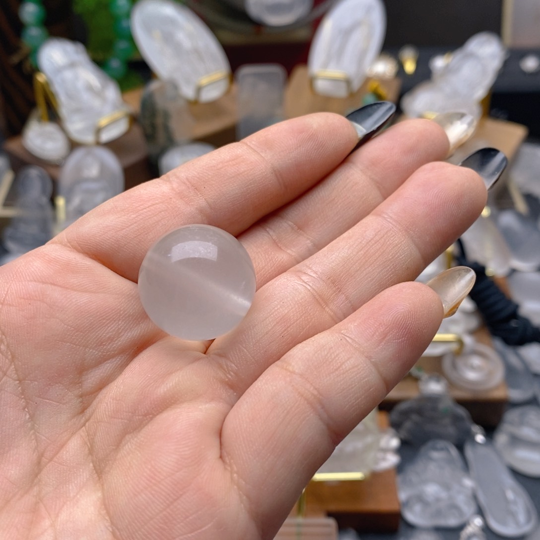 石英质玉颈饰未镶嵌昊**法