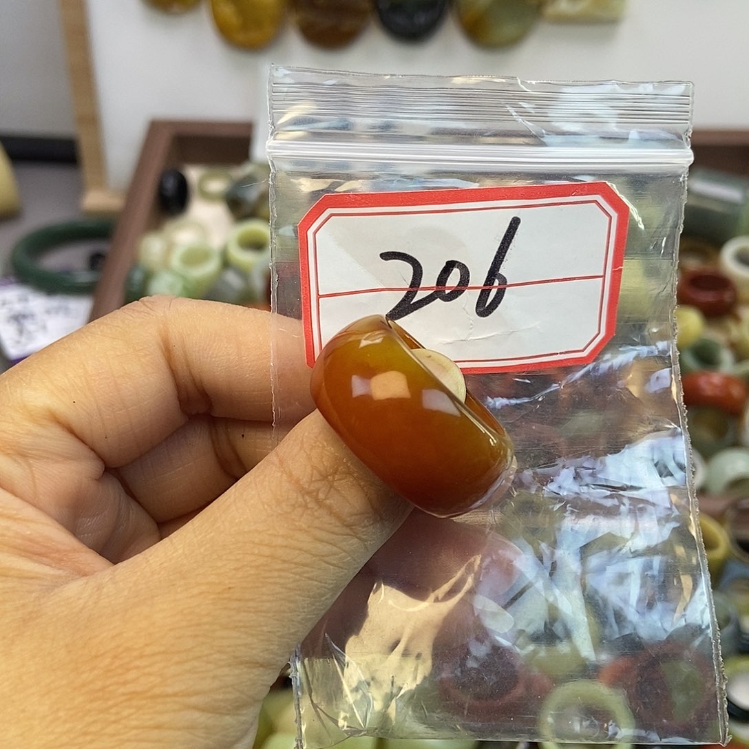 三***哥蛇纹石玉未镶嵌戒指