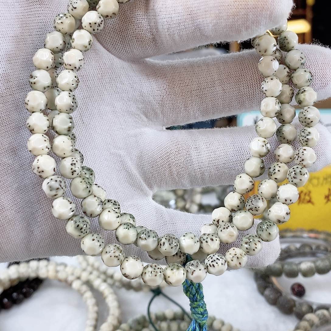 星月菩提手串ꪝ星月菩提雕刻手串