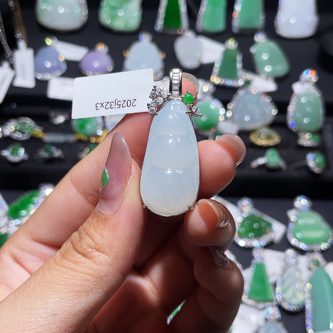 翡翠银S925镶嵌颈饰