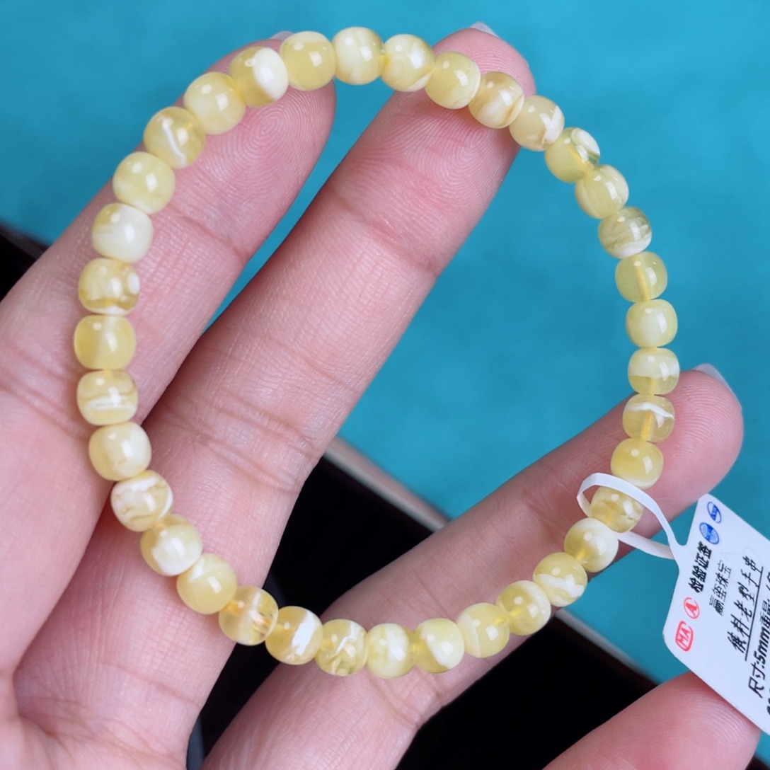 蜜蜡裸石未镶嵌蜜蜡98