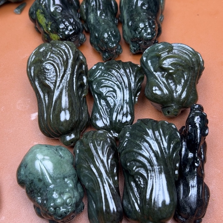 凌***晨和田玉（糖玉）未镶嵌挂件