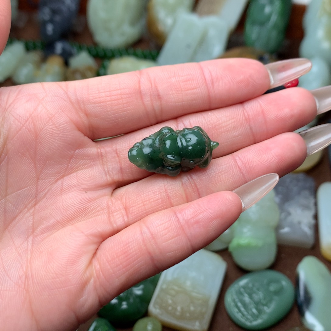 和田玉挂件未镶嵌一**流