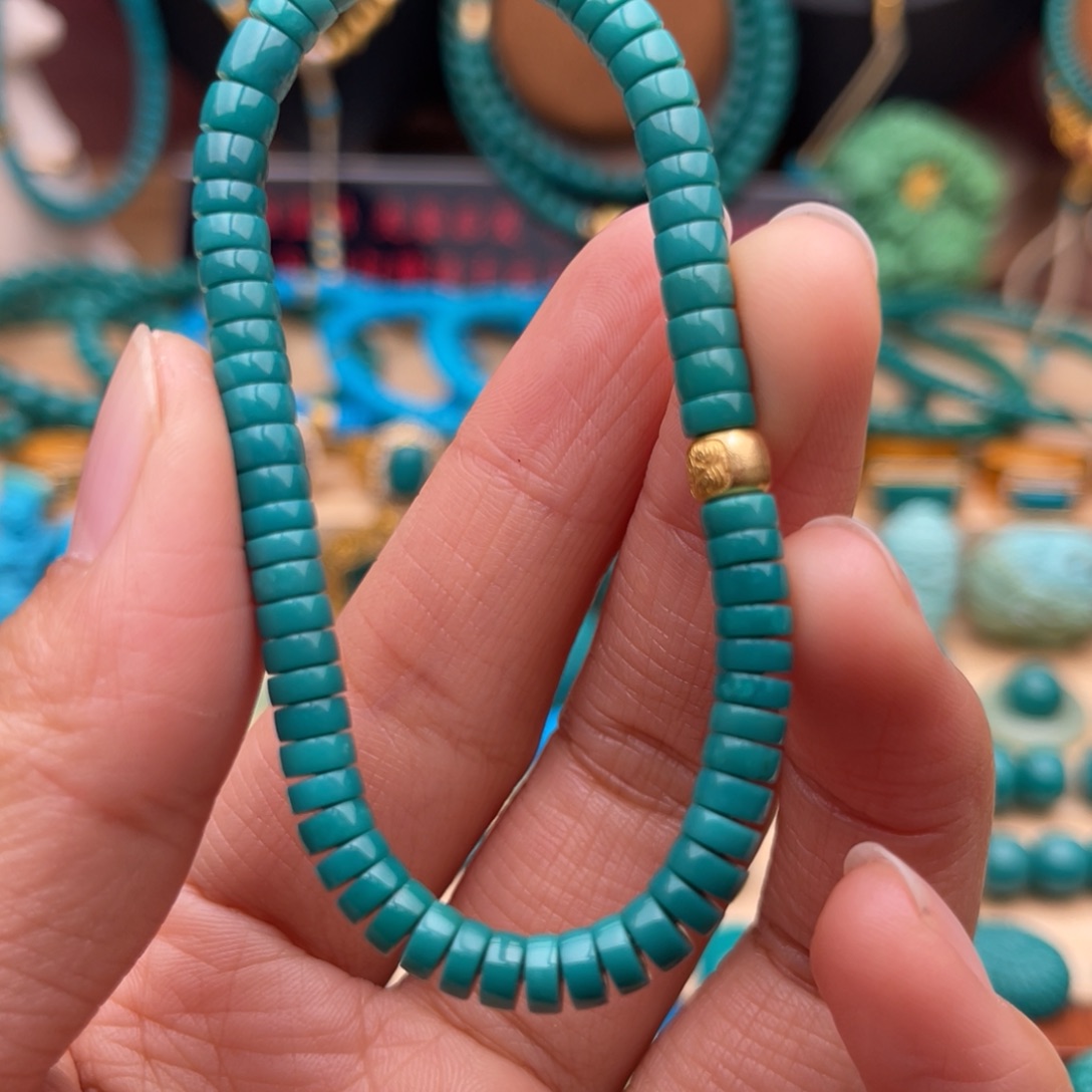 绿松石珠宝奇石18K金镶嵌