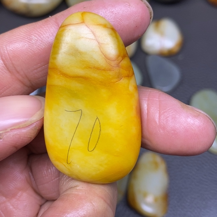 和田玉挂件未镶嵌小*子