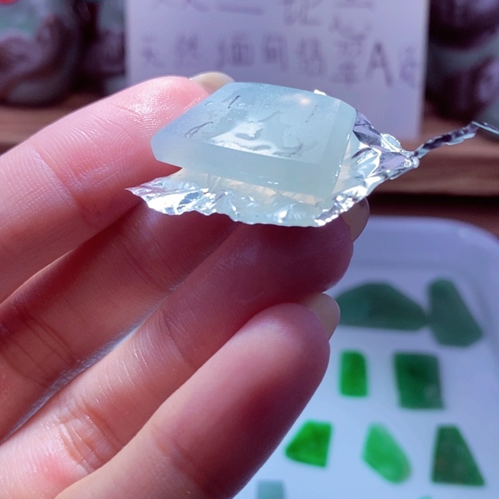 未镶嵌定制翡翠喜**帝