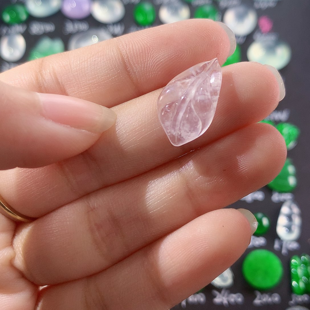 【闪购商品】翡翠颈饰未镶嵌暴风雪棉叶子