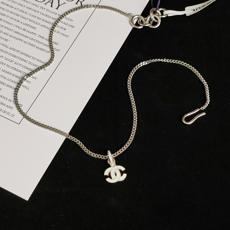 95新 Chanel/香奈儿 Azul-04P白色珐琅单钻双C项链50519