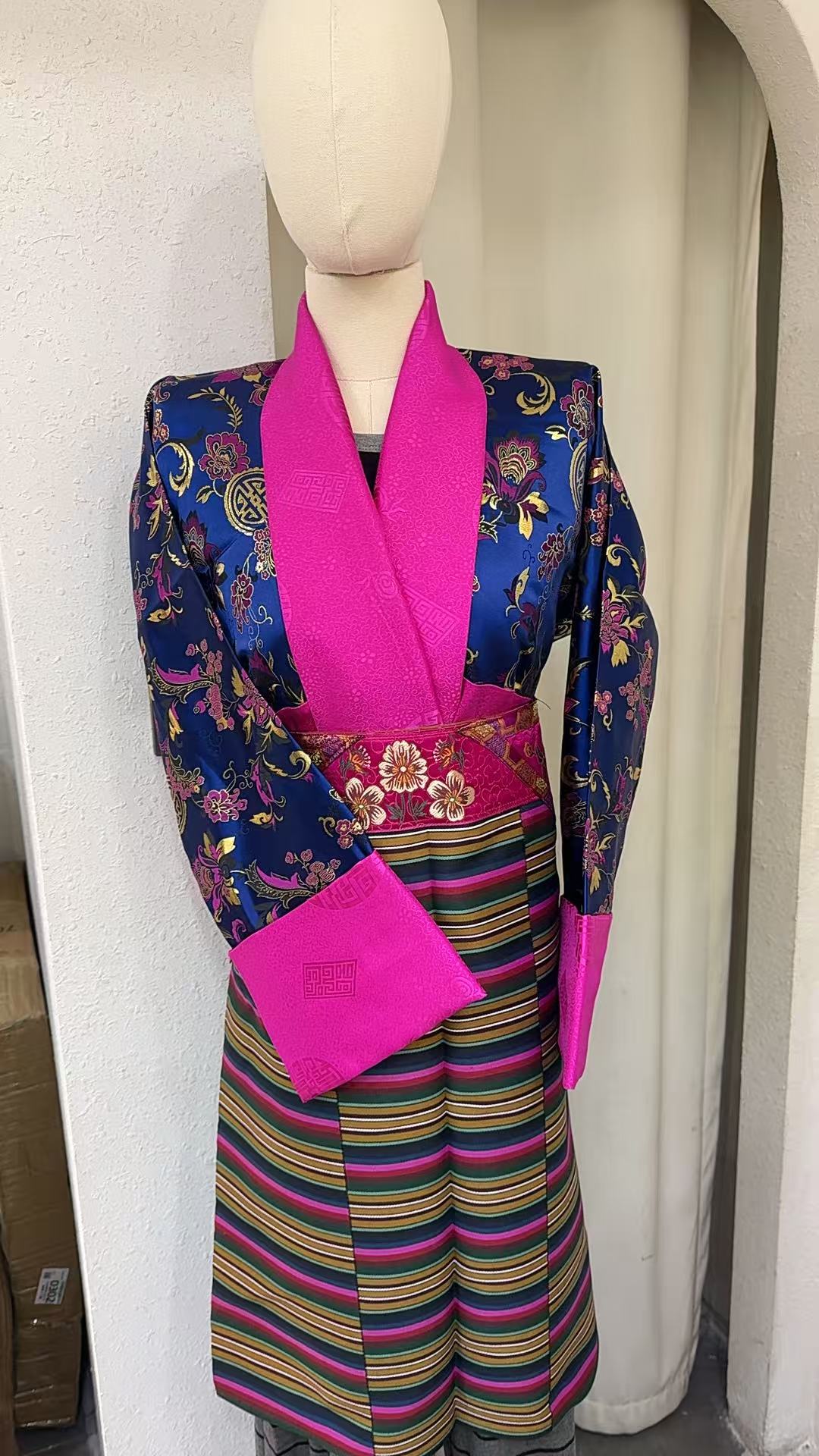 段子衬衫+围裙+卓典一套时尚女款民族风传统中式花色休闲百搭款