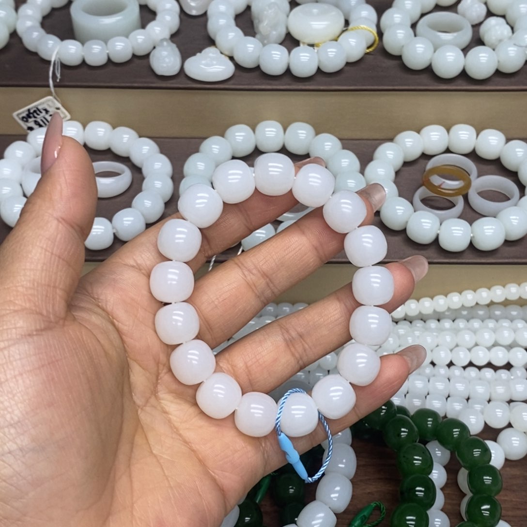 和田玉手链未镶嵌夜****阳