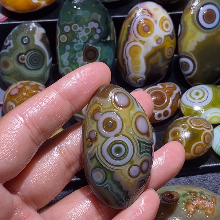 皇***岸玛瑙/玉髓未镶嵌珠宝半成品