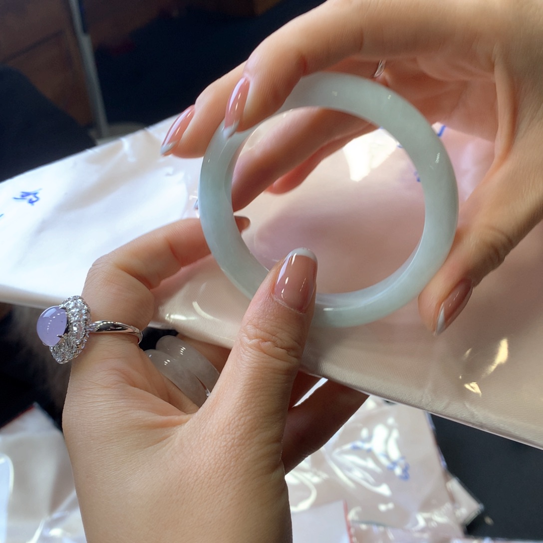 未镶嵌手镯翡翠翡翠