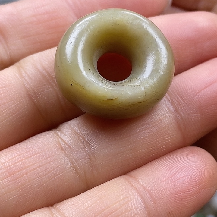 用***9和田玉（糖玉）未镶嵌颈饰