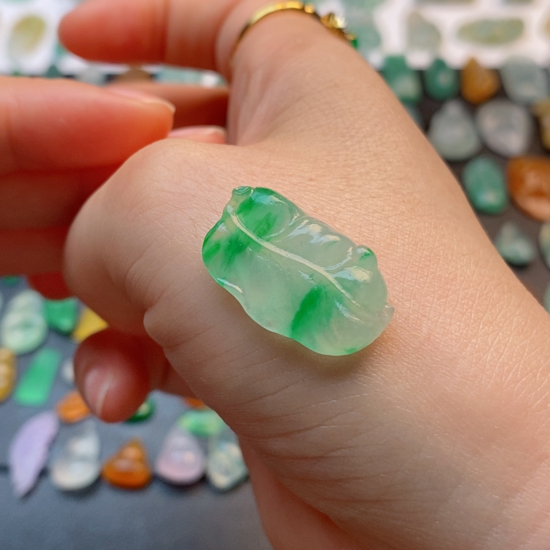 定制翡翠未镶嵌树叶