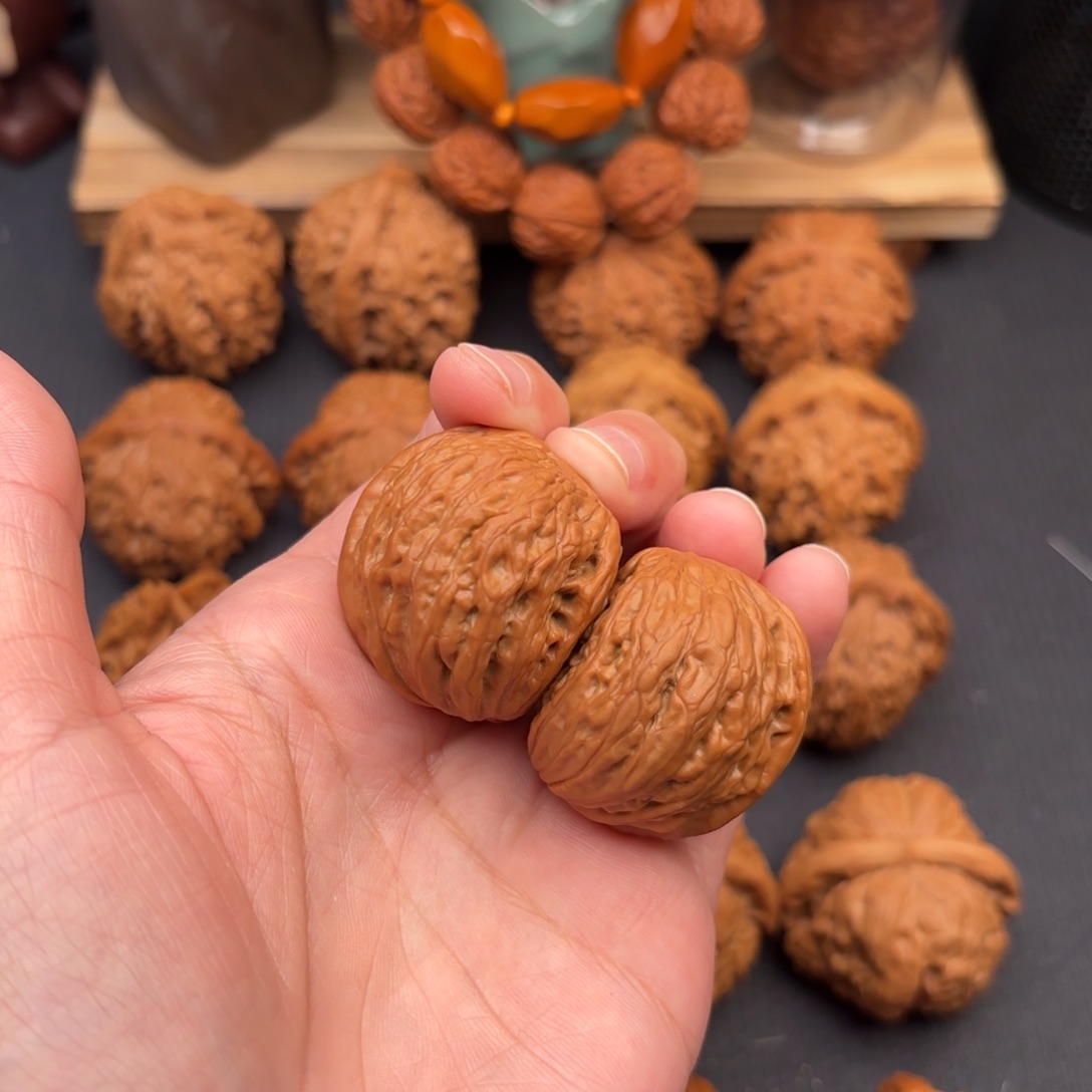 文玩核桃把件王**r铁锤半壁