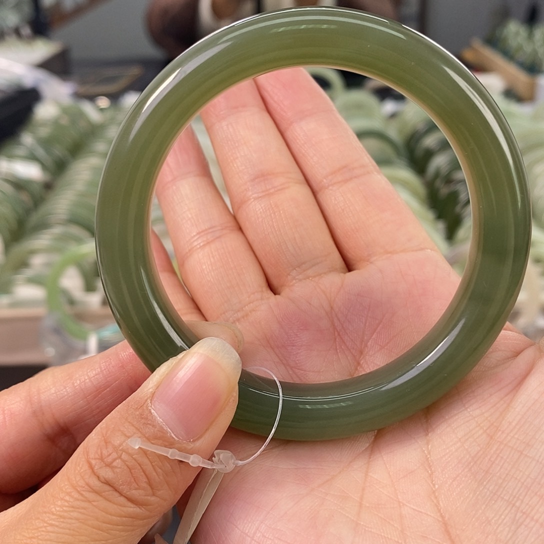 和田玉和田玉手镯58未镶嵌