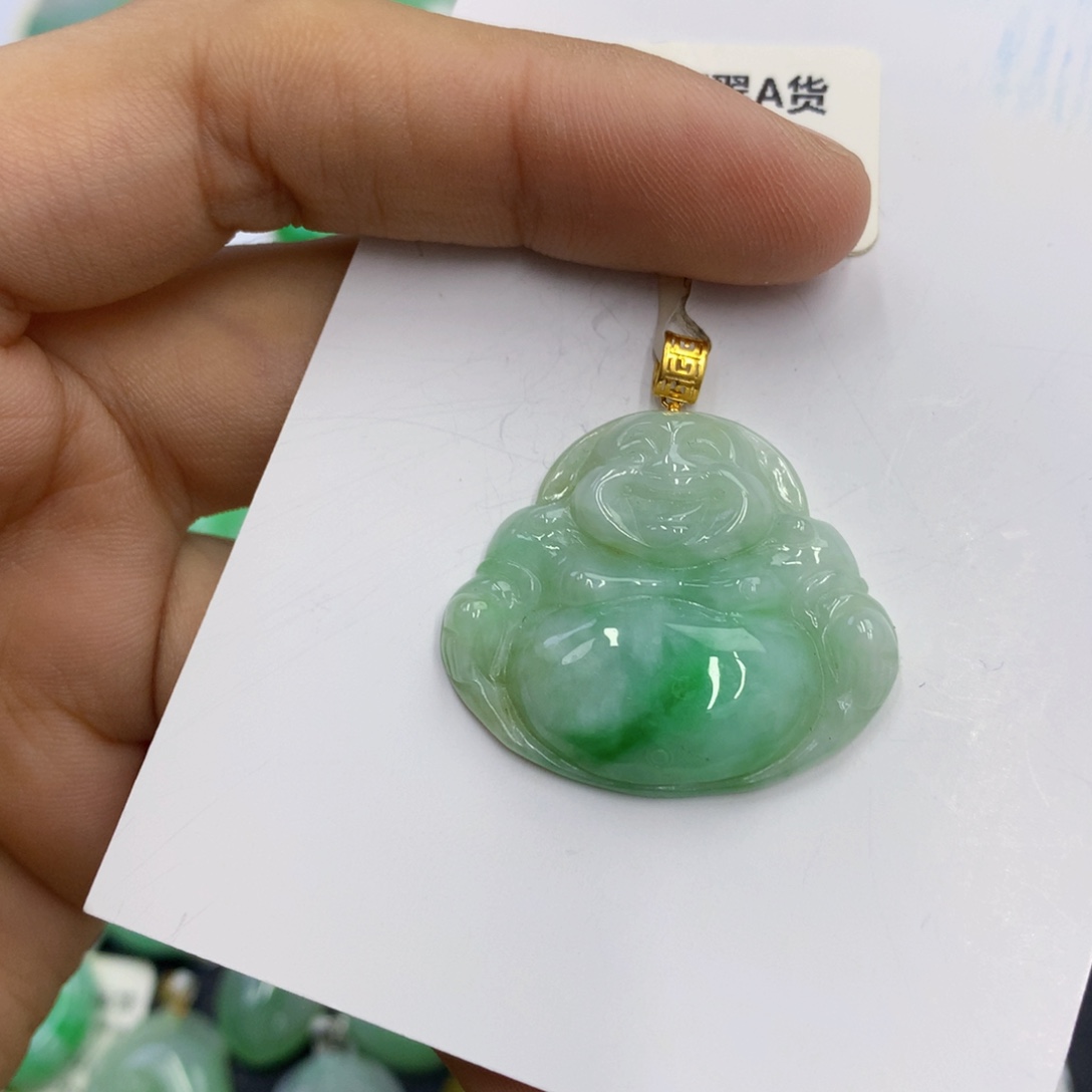 翡翠18K金镶嵌颈饰翡翠
