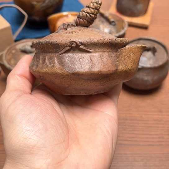 此生无多余岁寒两三友