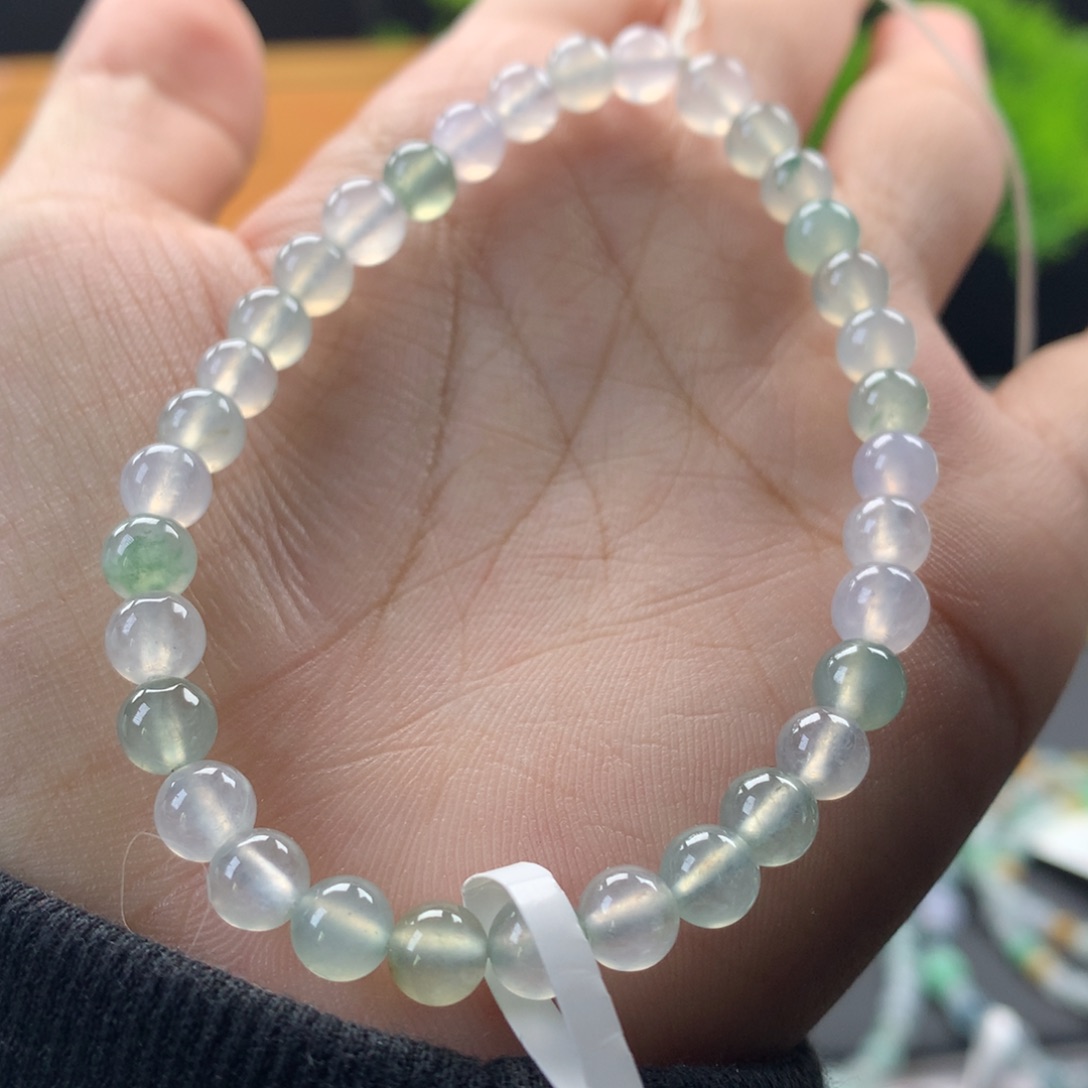 翡翠未镶嵌手链卡5.5