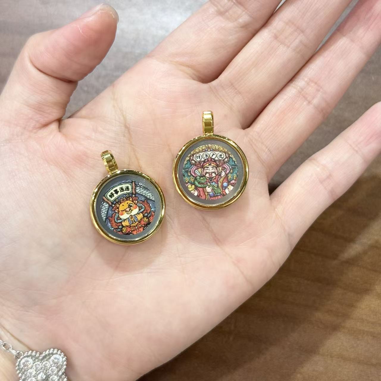单吊坠 随机发一只
