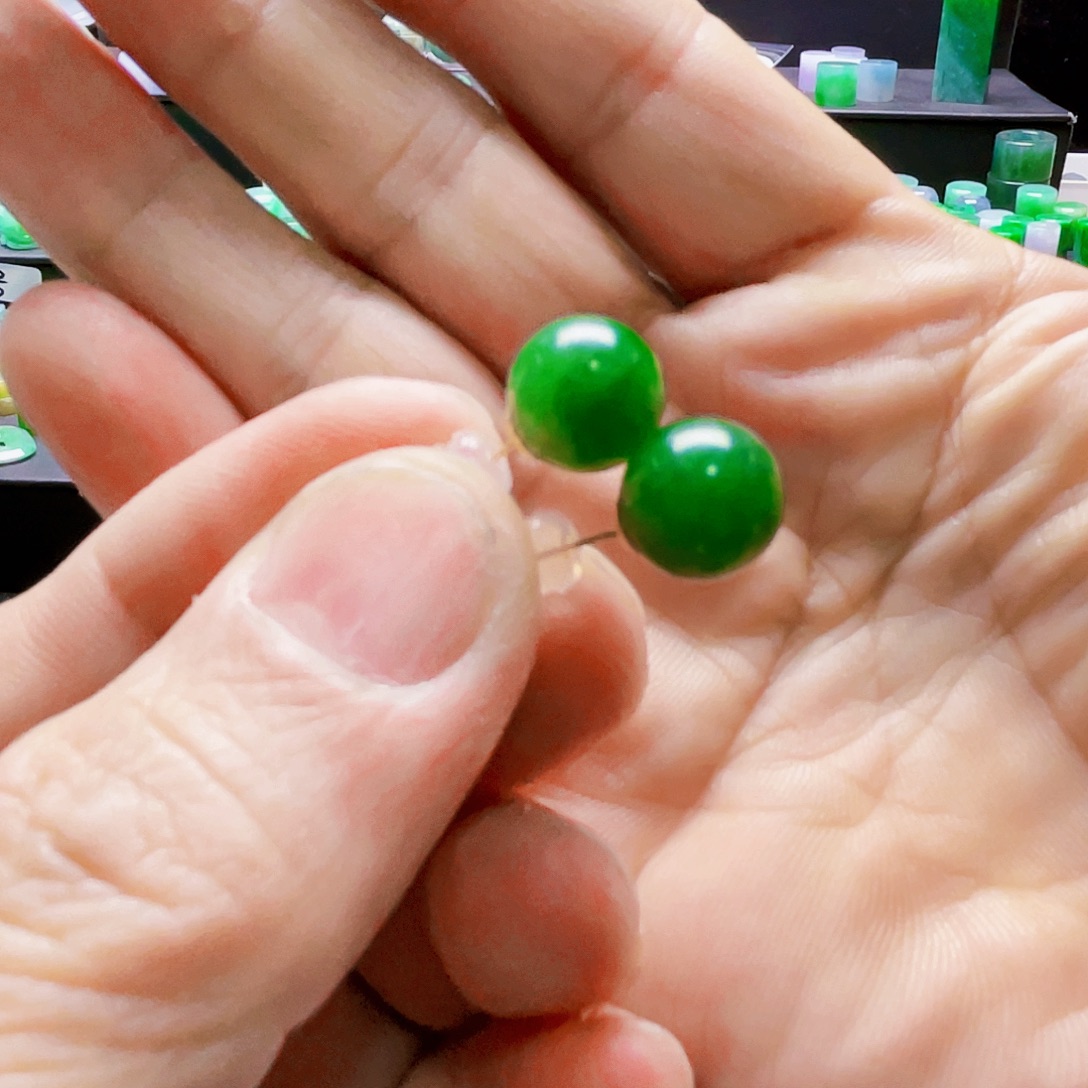 辣***齐翡翠18K金镶嵌耳饰天然缅甸翡翠A货