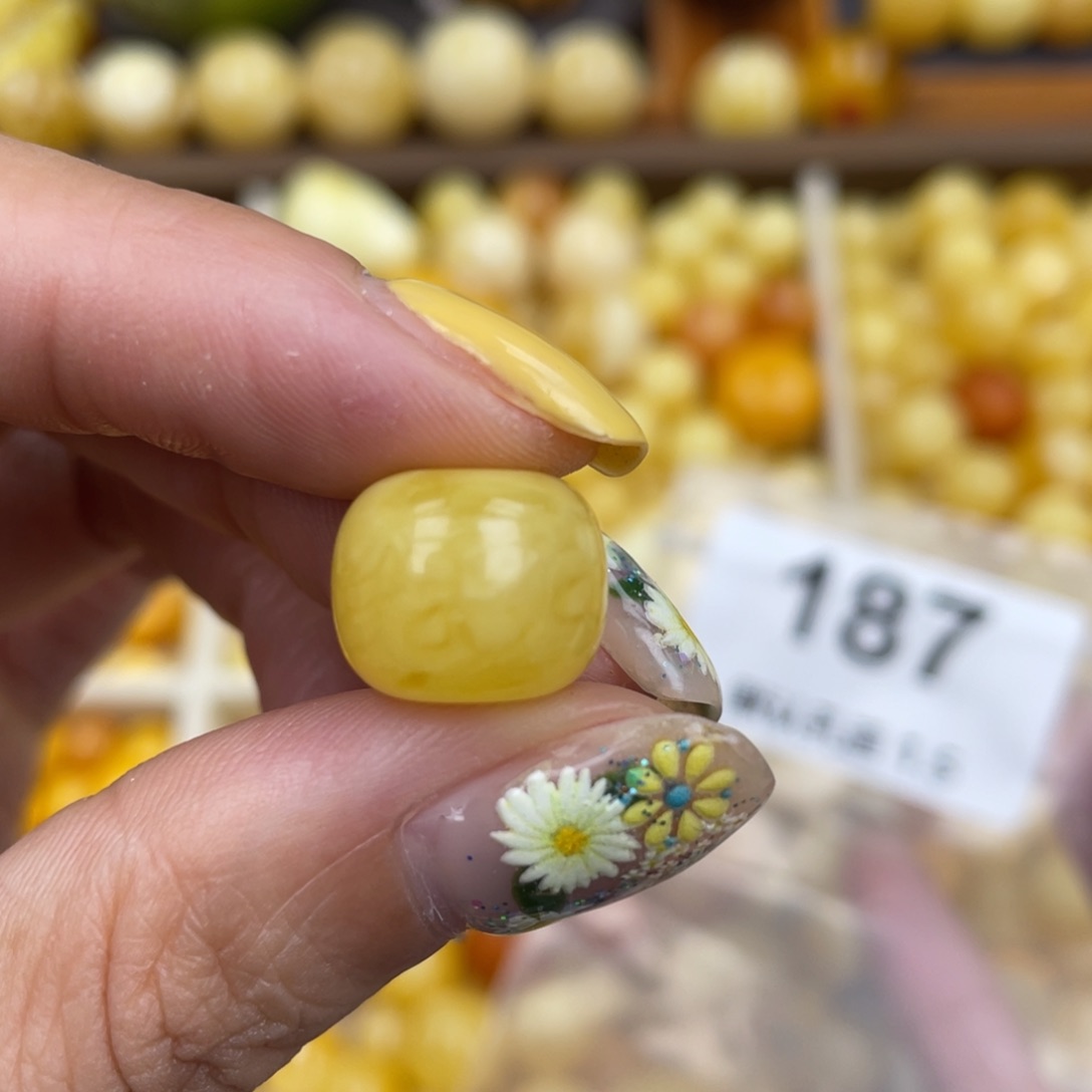 未镶嵌蜜蜡珠宝奇石粉13.5