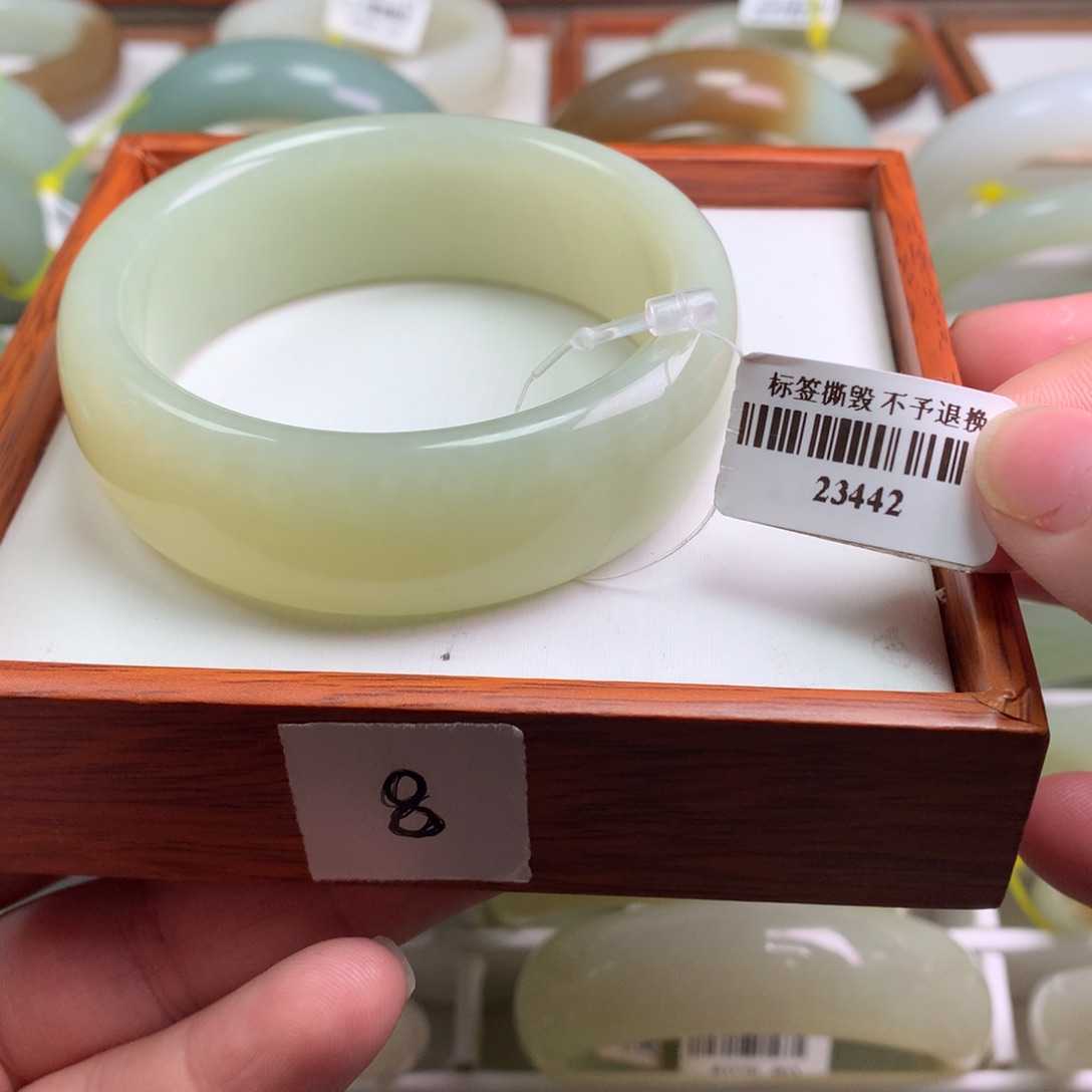 和田玉手镯未镶嵌52