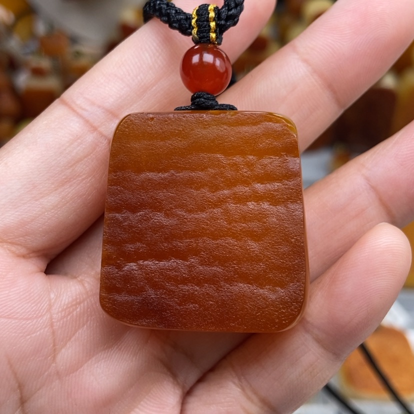 【闪购商品】琥珀颈饰未镶嵌行**疆