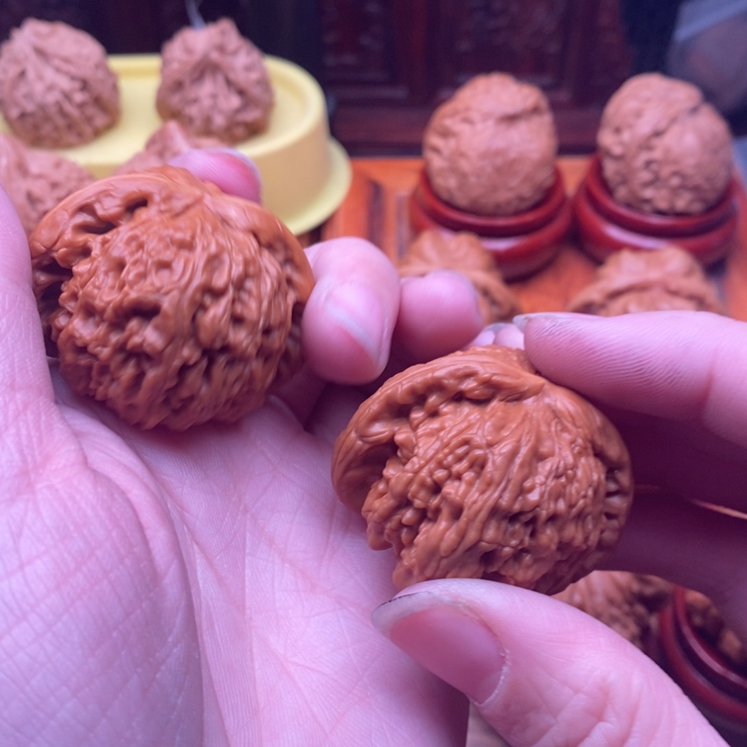 文玩核桃吊坠十*白狮子42