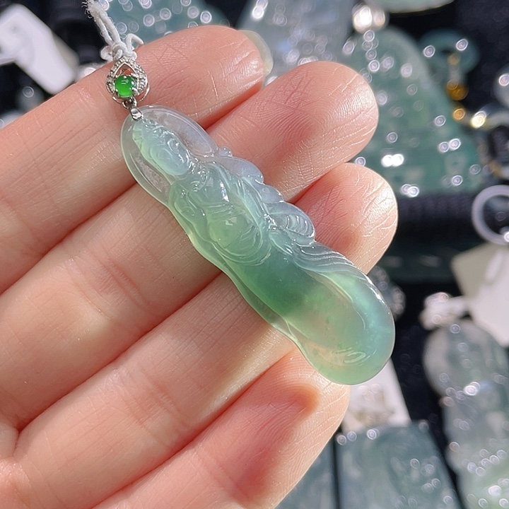 翡翠颈饰18K金镶嵌79，