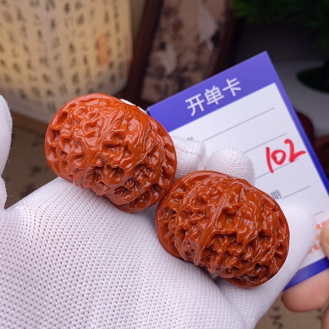 文玩核桃把件44红灯102