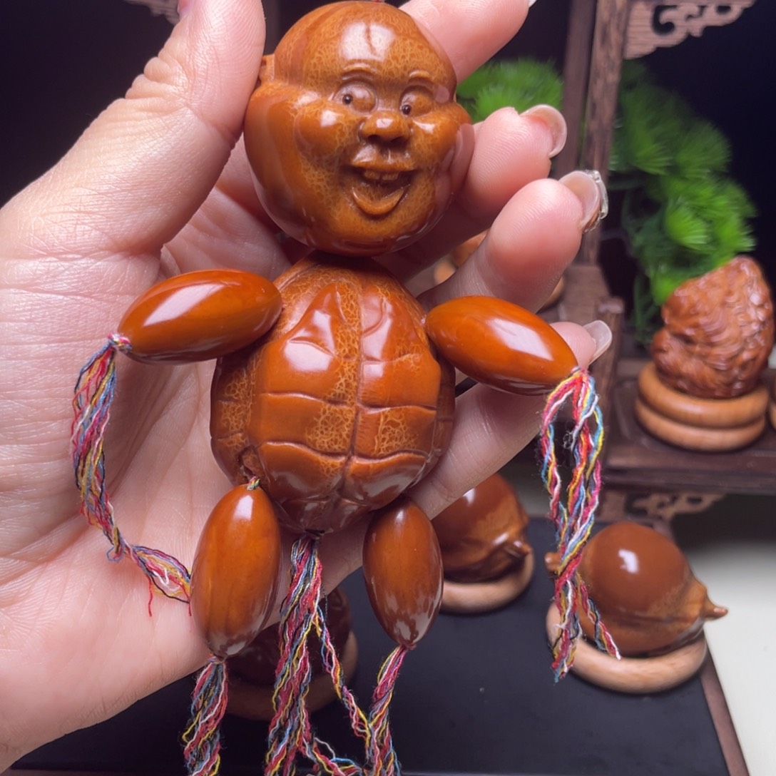 须***欢橄榄核吊坠龟仙人34.1