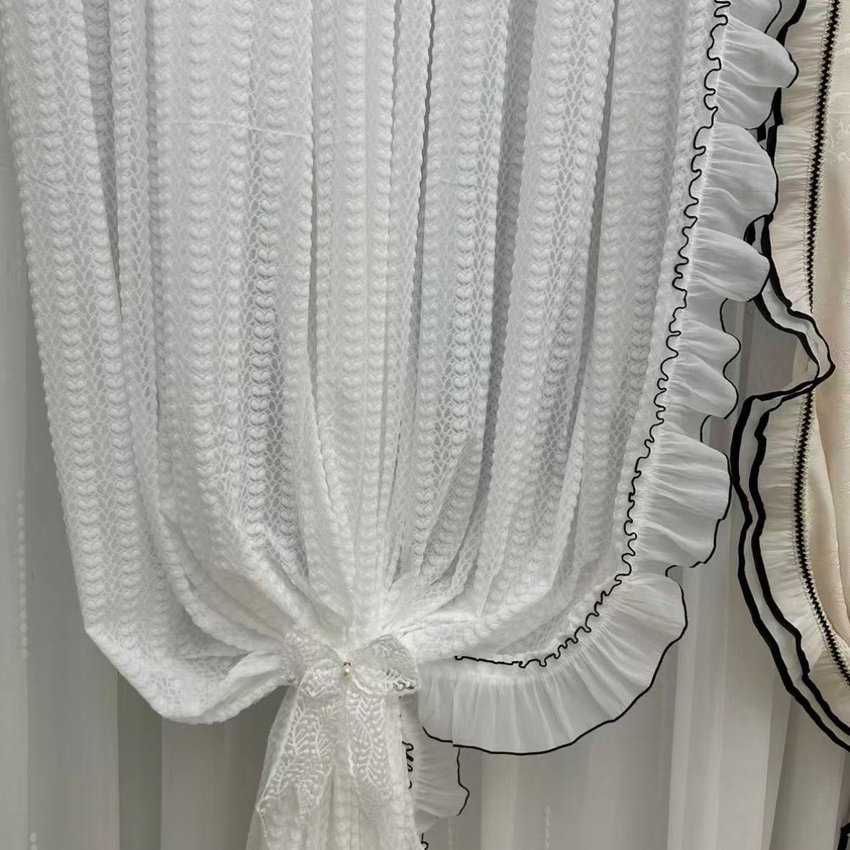 14 爱心浮雕成品纱（黑色单花边 两片共两条花边 不含挂钩）