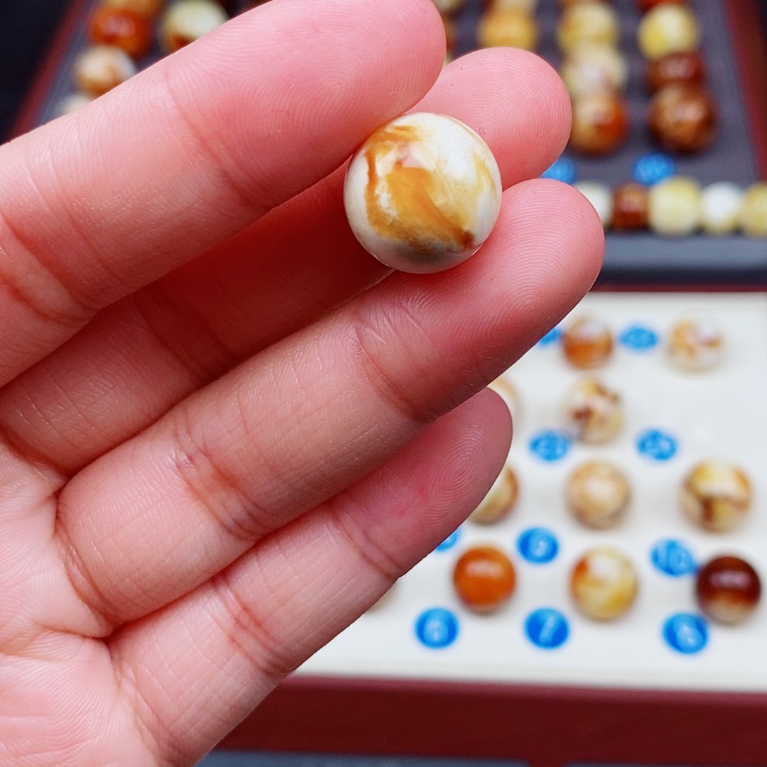 未镶嵌蜜蜡裸石张**楼蜜蜡