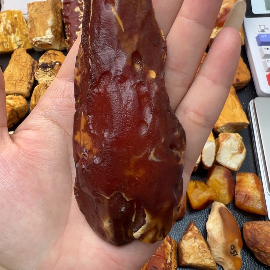 定制琥珀未镶嵌蜜蜡