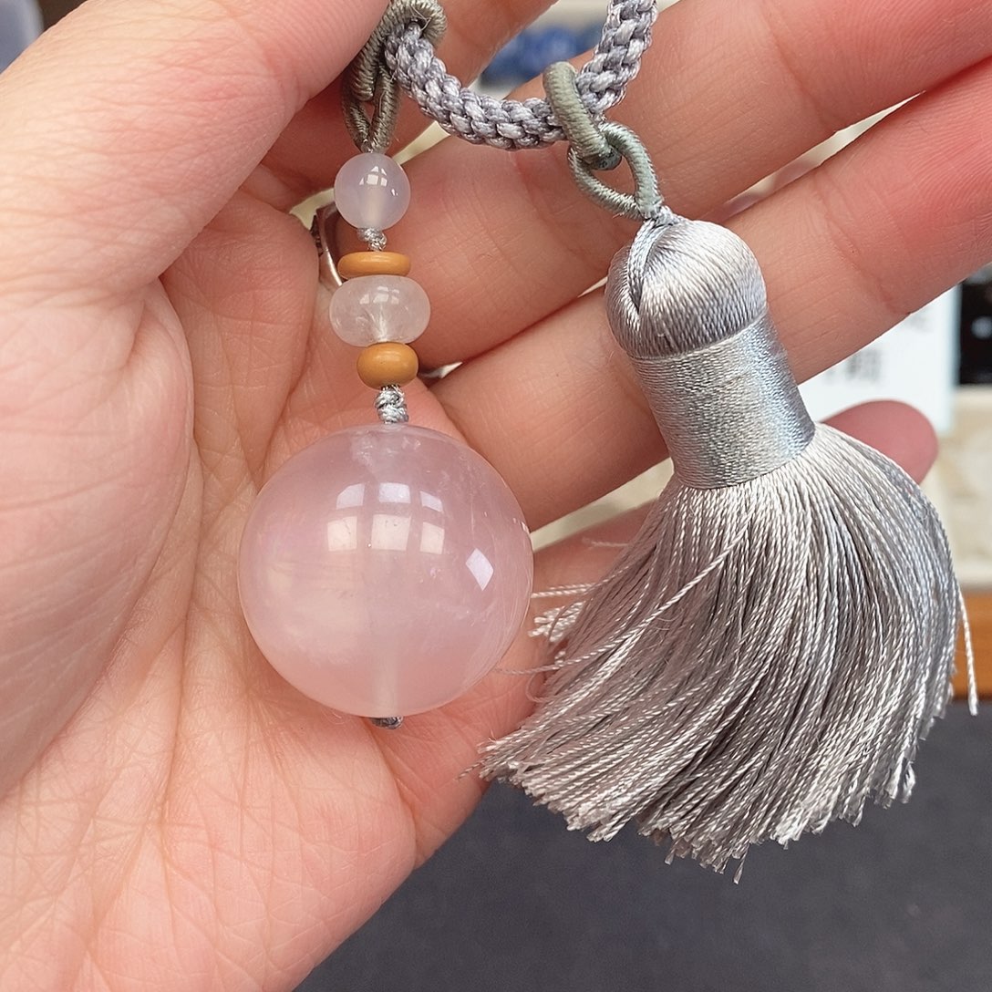 水晶珠宝半成品未镶嵌粉水晶钥匙挂