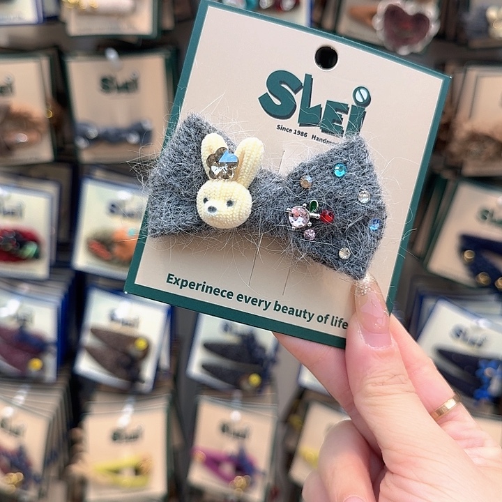 浅灰兔子蝴蝶结鸭夹