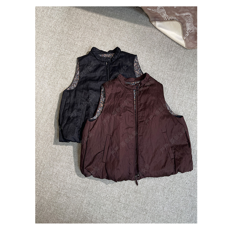 秋冬小众宽松厚款保暖马夹口袋极简风百搭休闲鹅绒马甲D25428