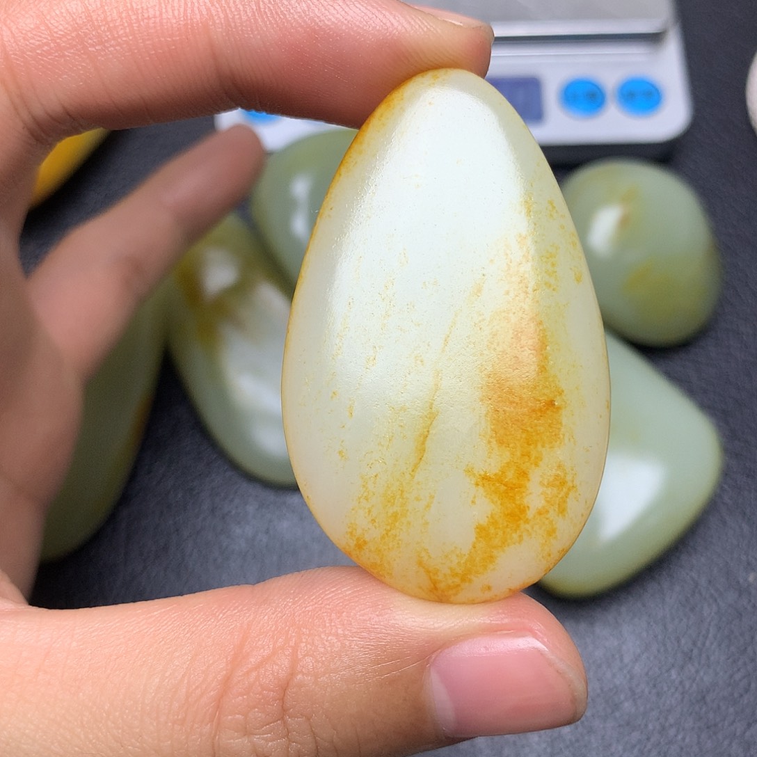 和田玉未镶嵌摆件