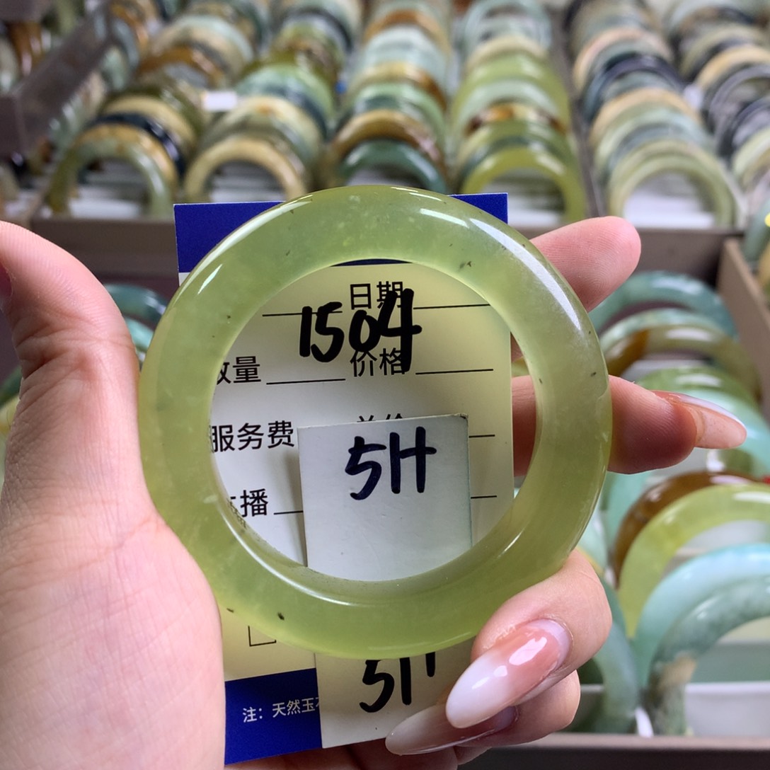 蛇纹石玉未镶嵌手镯1504