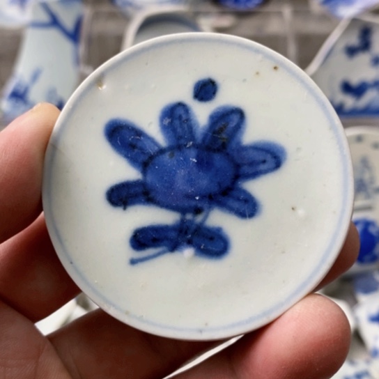 瓷片现代工艺品青花瓷片