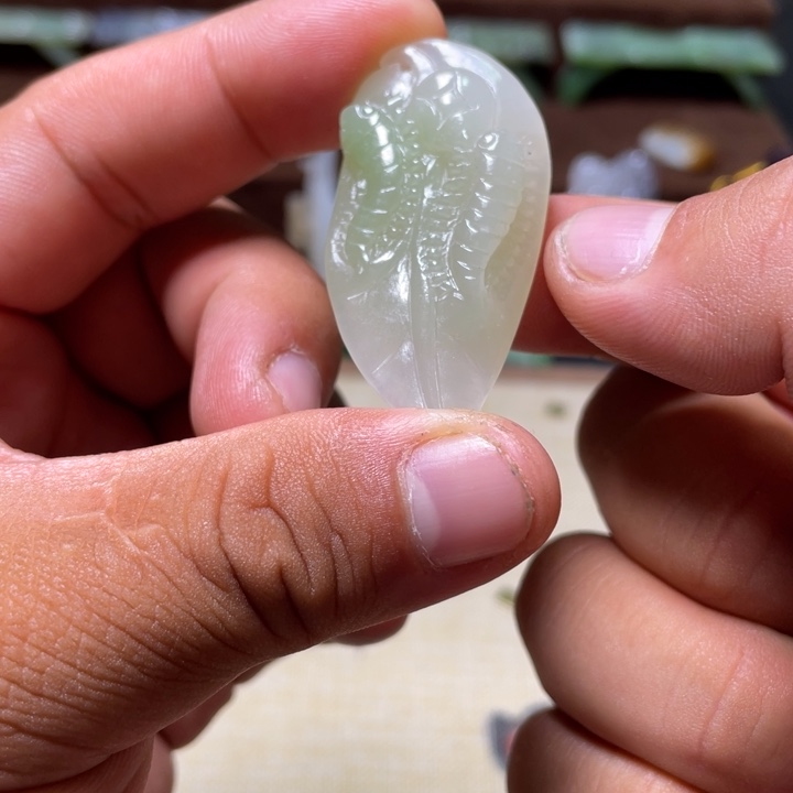 和田玉（糖玉）未镶嵌颈饰