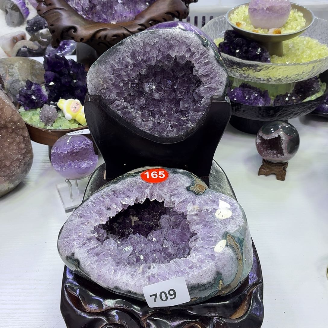 未镶嵌水晶大型摆件（非配饰）